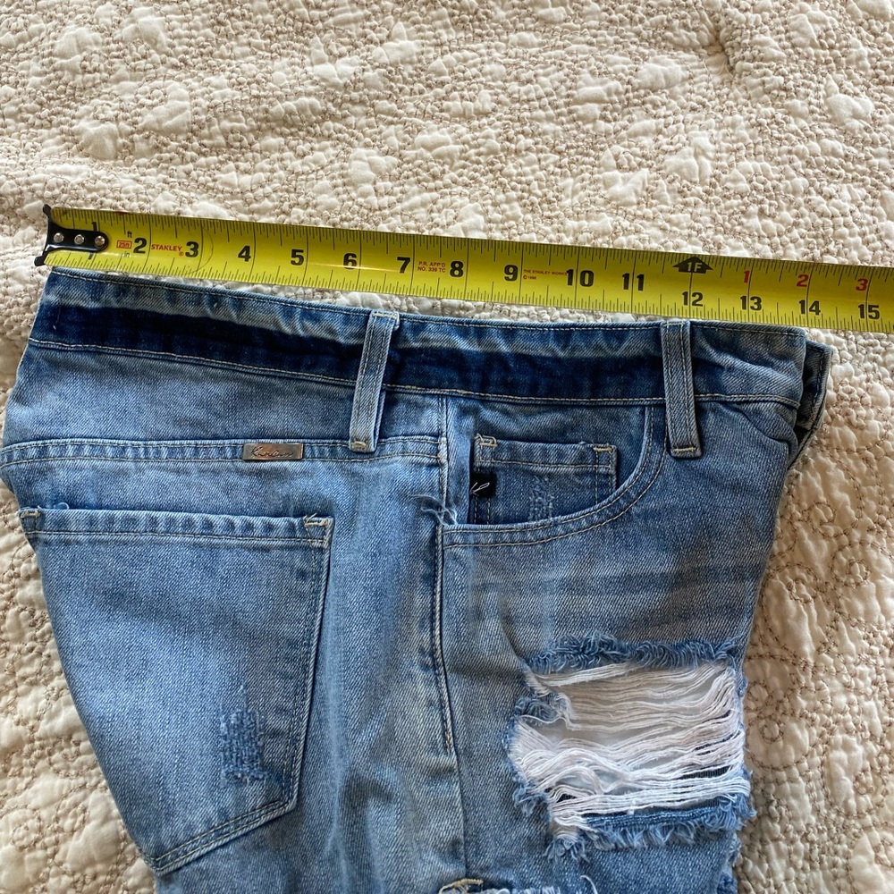 KanCan distressed denim shorts, size small, 26, 3 in inseam